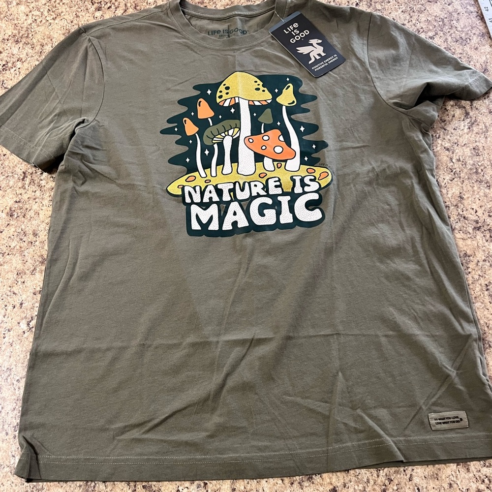 NWT Life Is Good Olive Green nature is manic mushroom 🍄 t shirt L